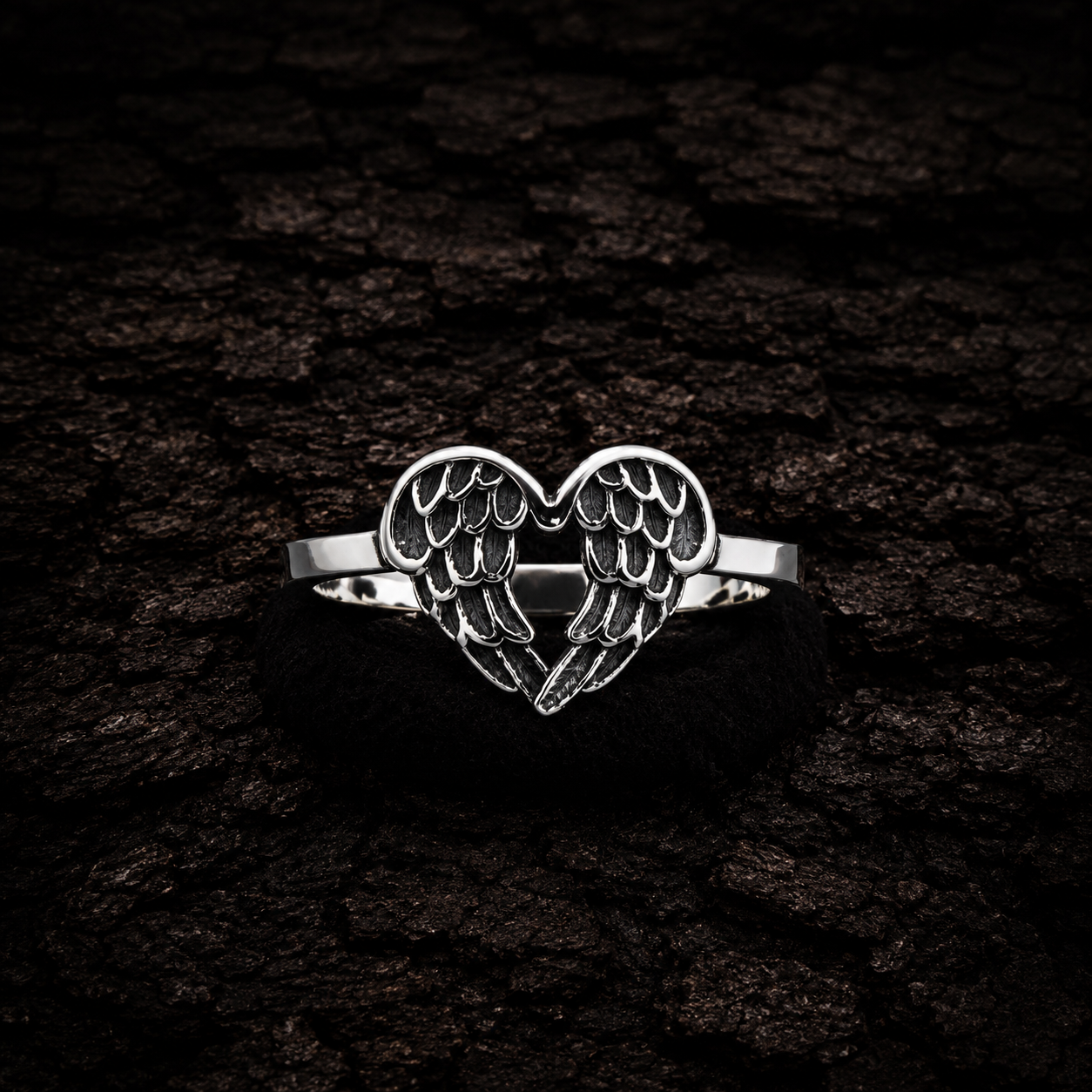Front view of 925 Sterling Silver Angel Wings Heart Ring