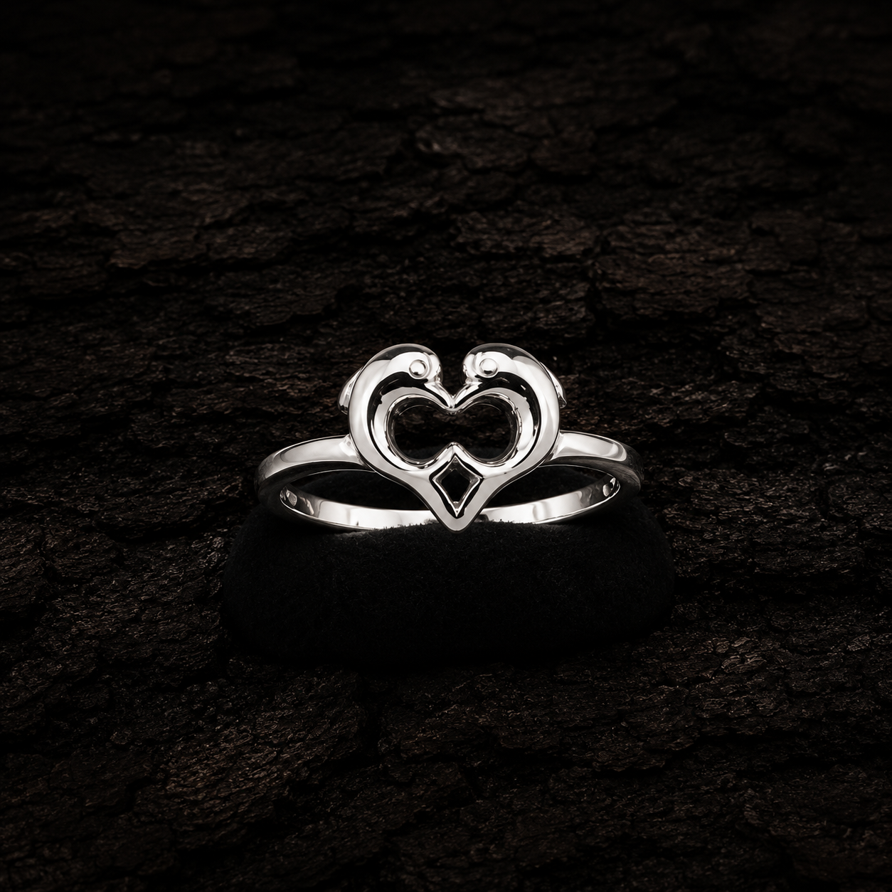 Front view of 925 Sterling Silver Open Heart Infinity Ring