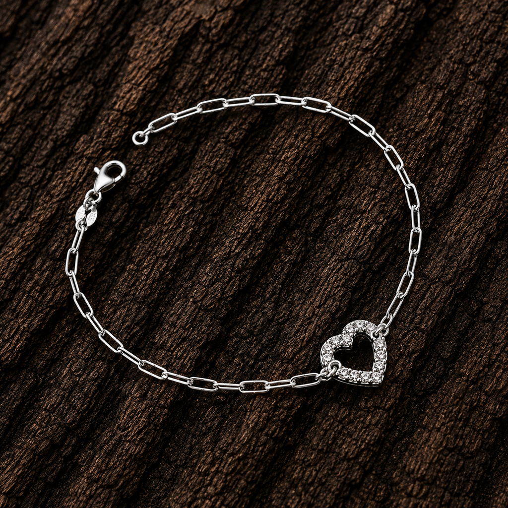 Close-up of 925 Sterling Silver Open Heart Link Chain Bracelet