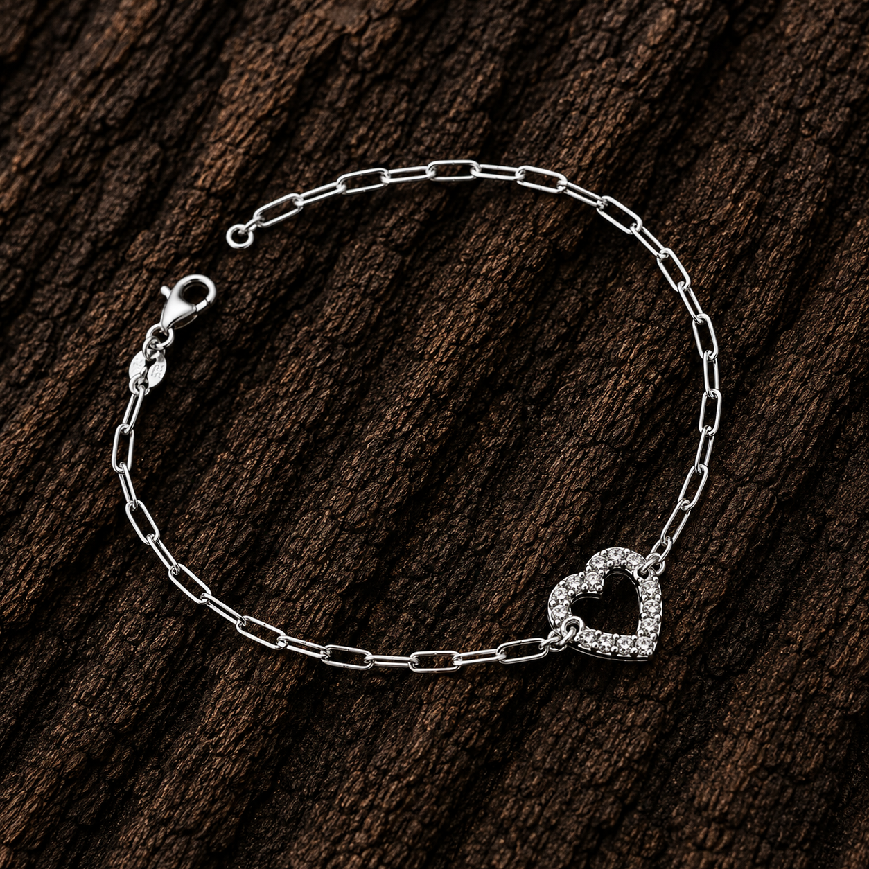 Close-up of 925 Sterling Silver Open Heart Link Chain Bracelet
