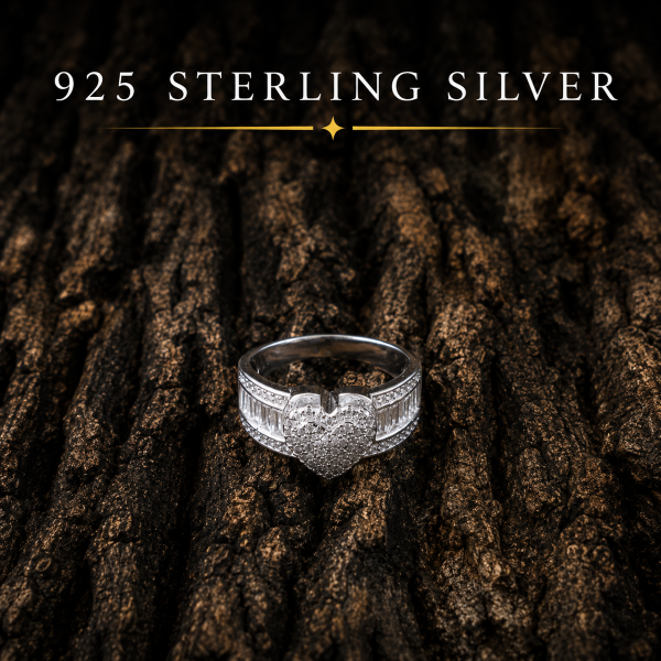 925 Sterling Silver CZ Heart Ring Close Up